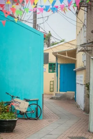 colors in coloane village - macao