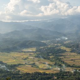 point de vue vallee derriere wat chalerm lampang