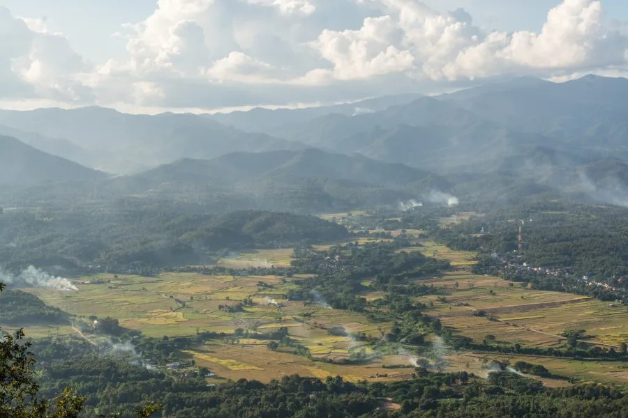 point of view valley behind wat chalerm lampang