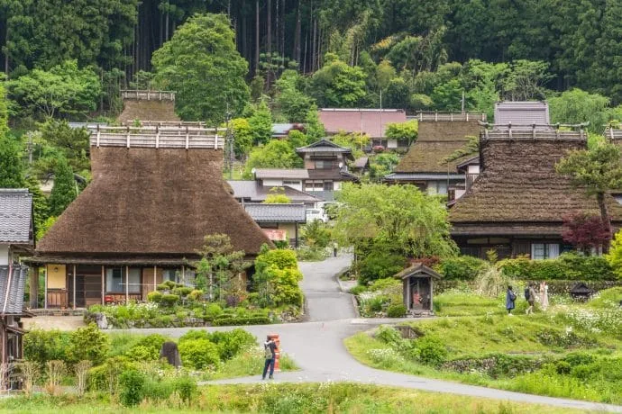 thatched roof houses miyama village kayabuki-no-sato - japan
