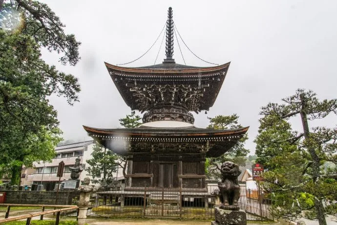 tahoto chionji pagoda amanoshidate temple japan