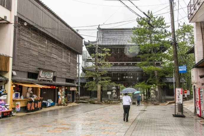 entrance gate chionji temple amanoshidate japan