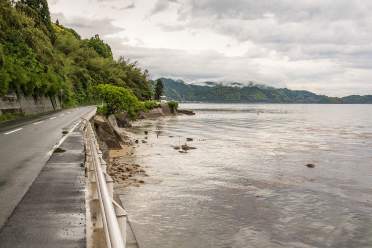 route cotiere pres village ine - japon