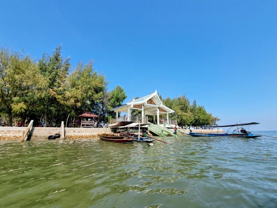bord de mer don hoi lot samut songkhram thailande