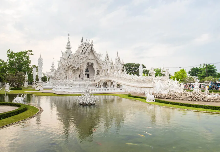 gloomy weather at the white temple of chiang rai