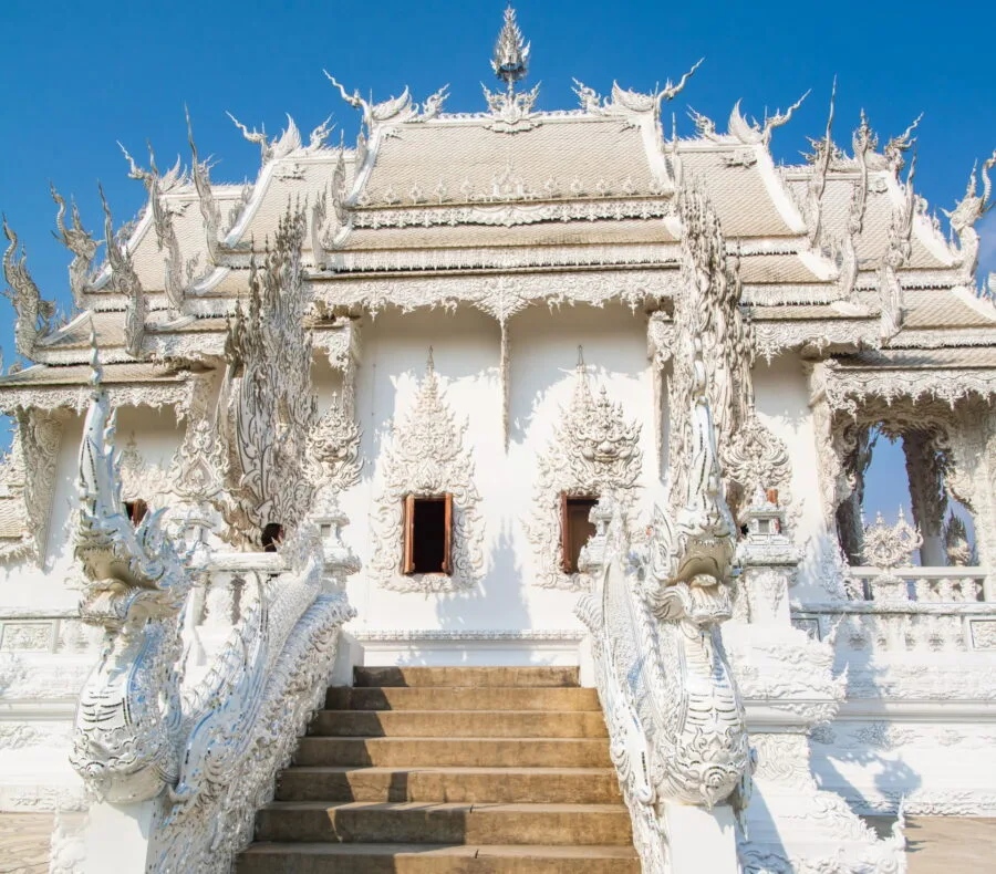 ubosot white temple wat rong khun chiang rai