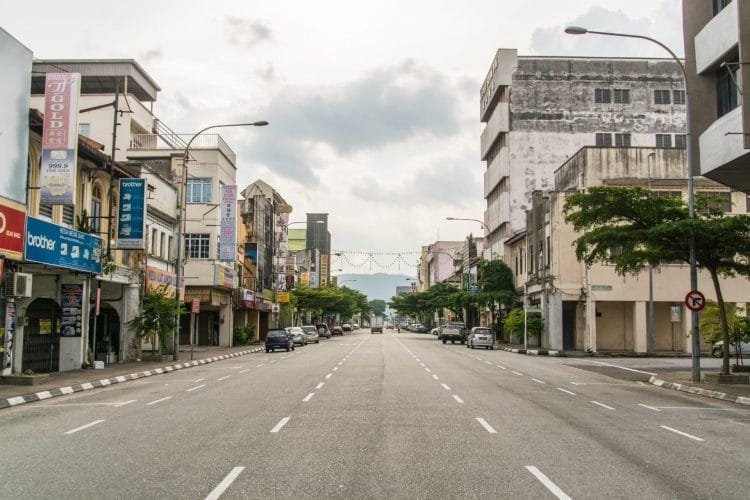 rue deserte ipoh - malaisie