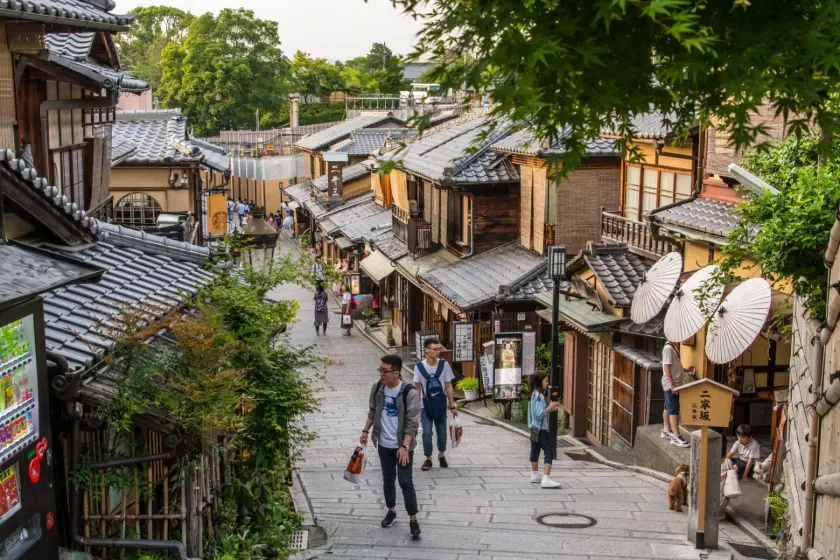 ninenzaka street higashiyama kyoto - japan