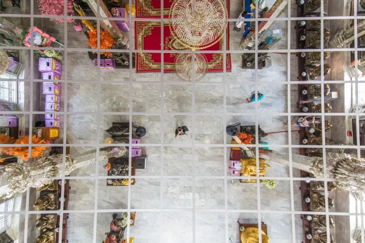 ceiling mirrors wat muang - ang thong - thailand