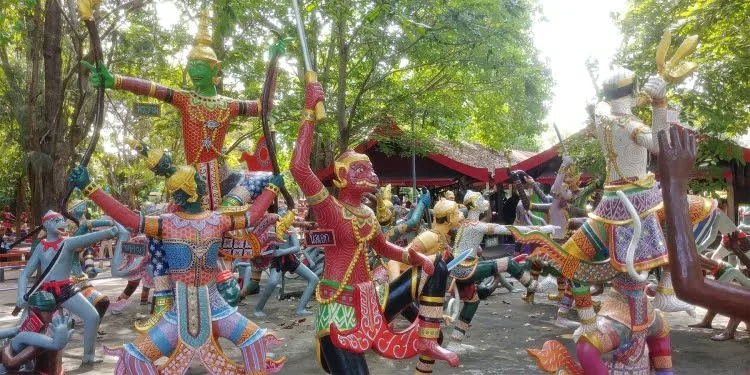 scene ramakien wat muang - ang thong - thailand