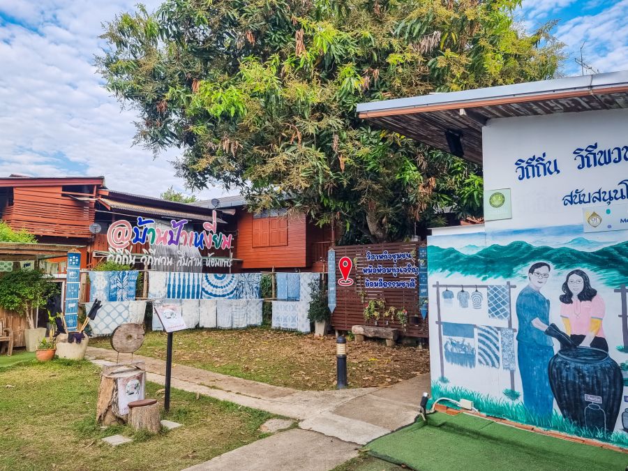 auntie ngiem indigo dyeing learning center village indigo ban thung hong phrae