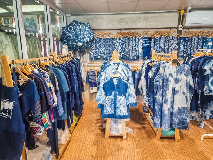 boutique vetements indigo production auntie ngiem indigo dyeing learning center ban thung hong phrae