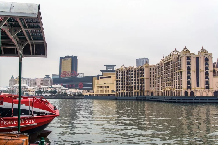 macau outer harbor ferry terminal