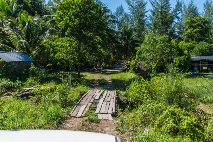small bridge mr chuoi bar and hut koh phra thong - thailand