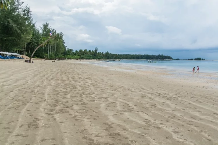 plage coconut khao lak - thailande