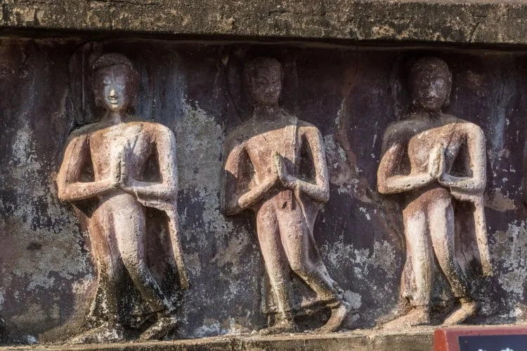 sculptures wat mahathat historical park sukhothai - thailand