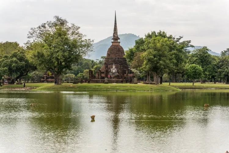 view of wat sa si and pond sukhothai historical park