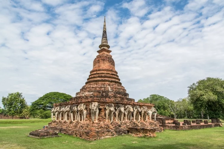 wat sorasak sukhothai
