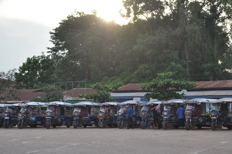 alignment samlo bus terminal - laos