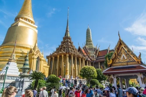 chedi dore royal temple bangkok