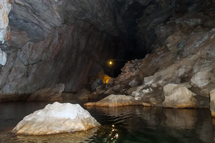 interior cave thakhek laos