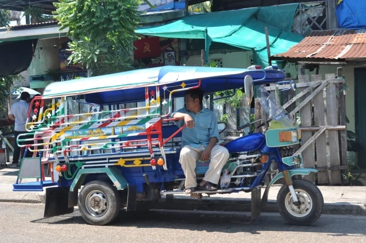 samlo savannakhet - laos