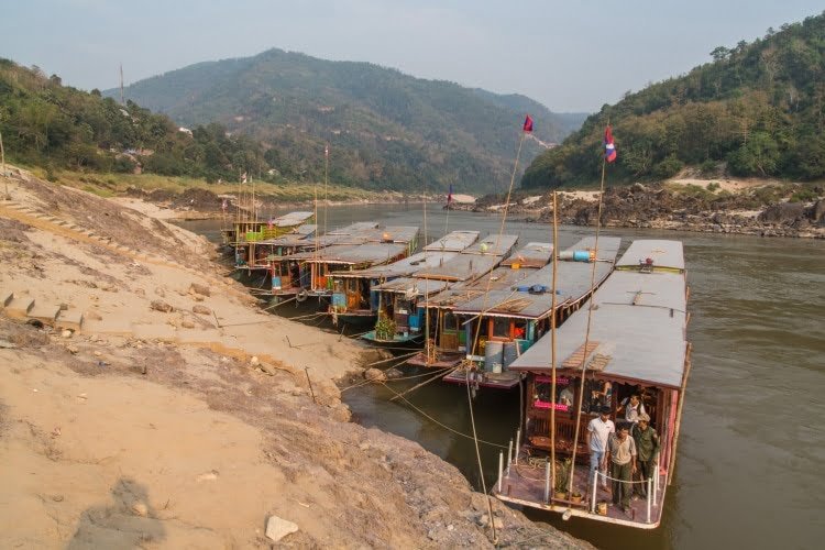 slow boat croisiere mekong laos pakbeng