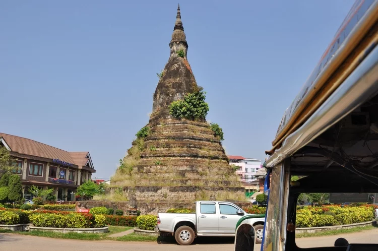 that dam vientiane - laos