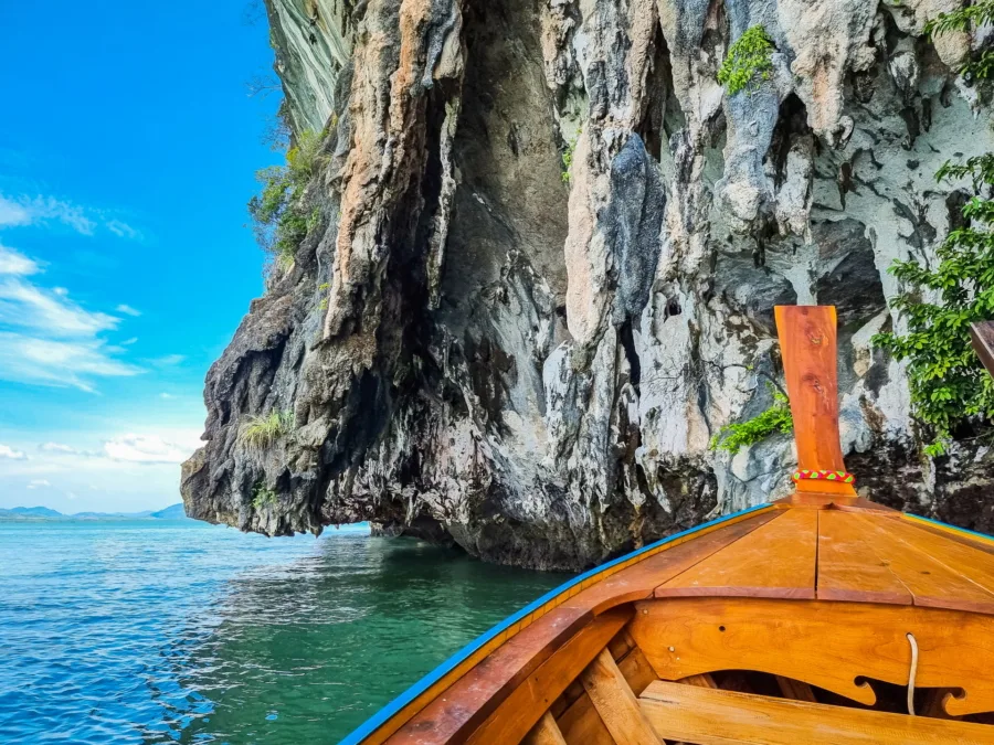 docking ko sawang yai cave phang nga bay