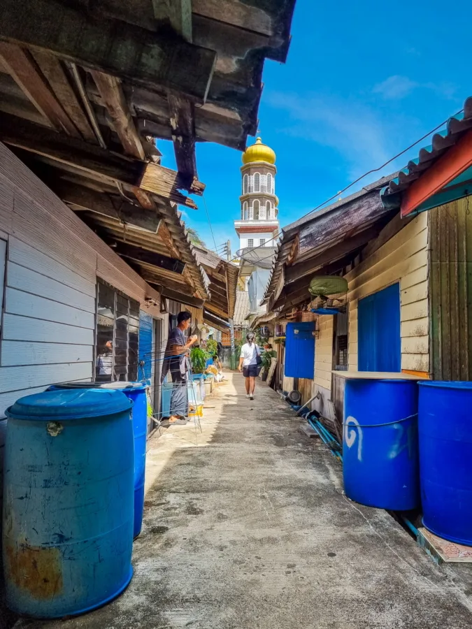 alley leading to ko panyi mosque phang nga bay