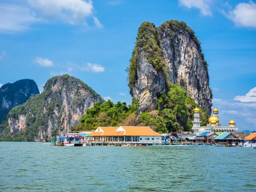 arrival towards ko panyi bay of phang nga