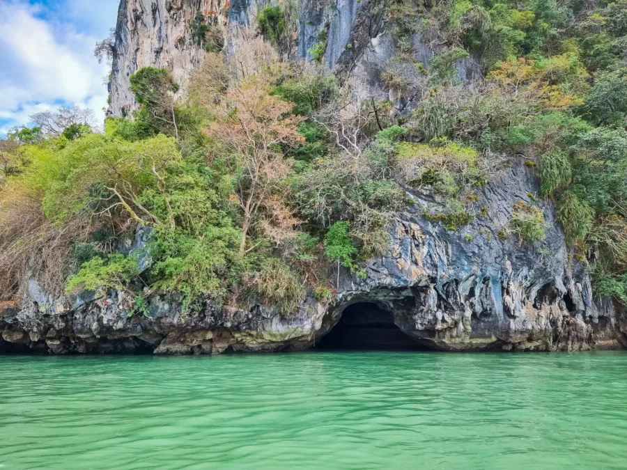 entrance to crystal cave kaeo cave phang nga