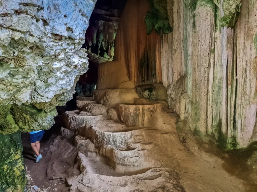 entrance to ko sawang yai cave phang nga bay