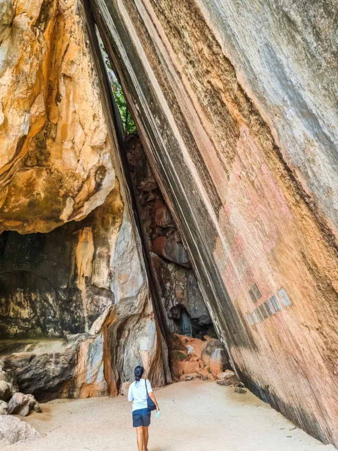 fracture wall on james bond island phang nga bay