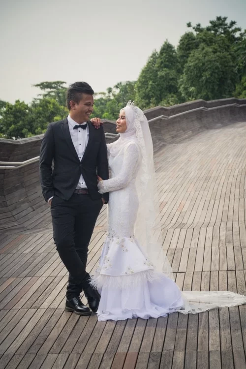 newlyweds henderson waves singapore