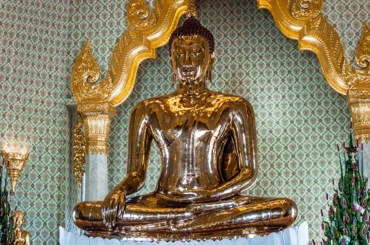 golden buddha wat traimit bangkok