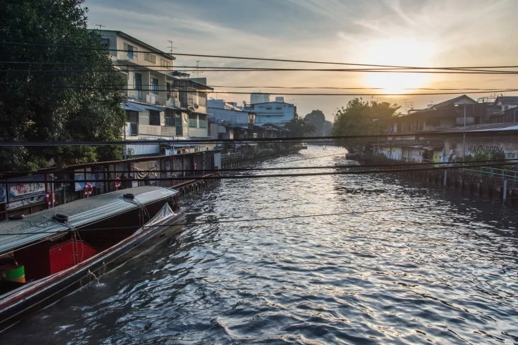 canal san saep public boat wat saket