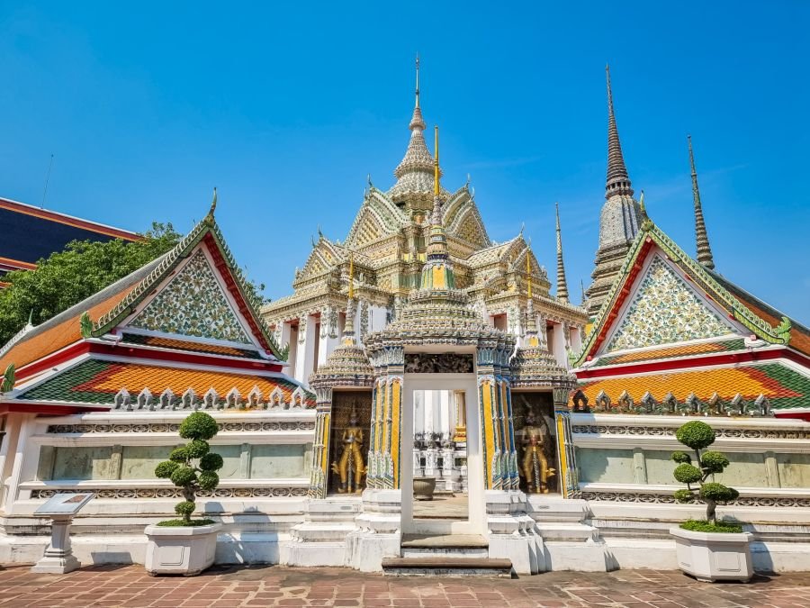 entree vers zone des pagodes du wat pho bangkok