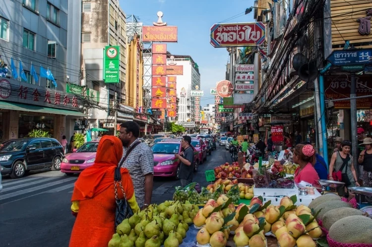 fruit sellers chinatown bangkok