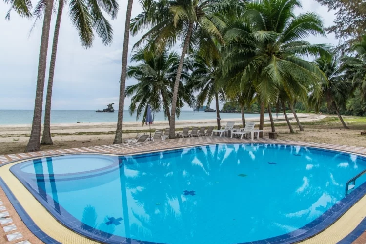 swimming pool new nordic coral beach chumphon - thailand