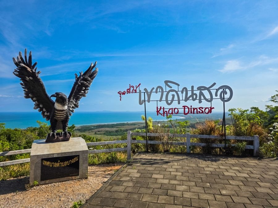 sculpture de rapace khao dinsor viewpoint chumphon