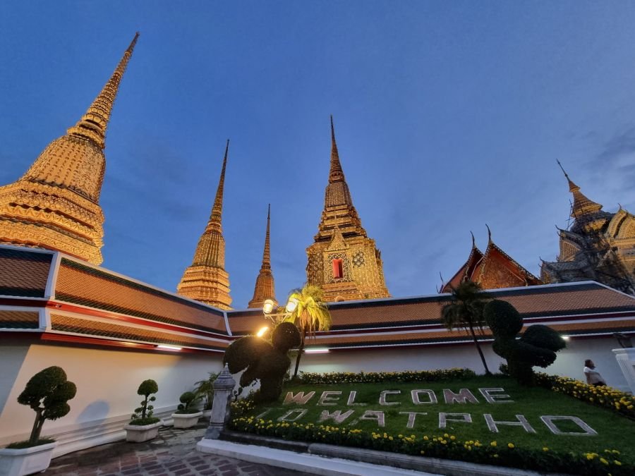 wat pho en début de soirée bangkok