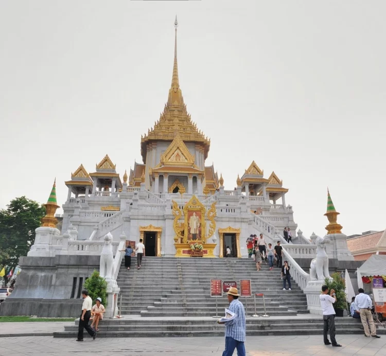 wat traimit - golden buddha temple bangkok