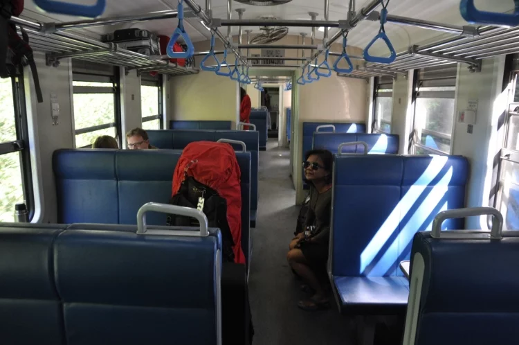 interior train sri lanka