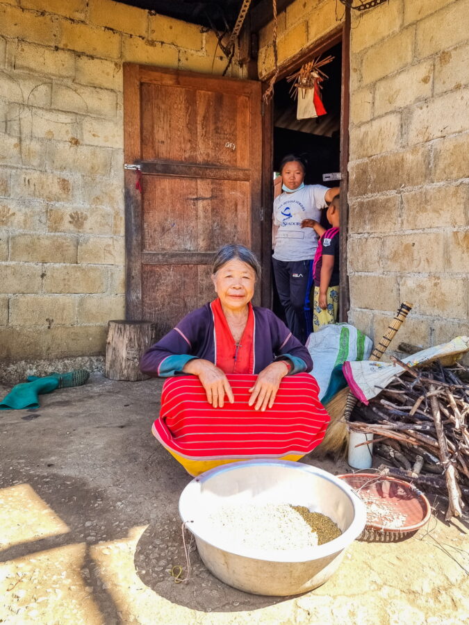 old lady village lahu chiang dao trek chiang mai