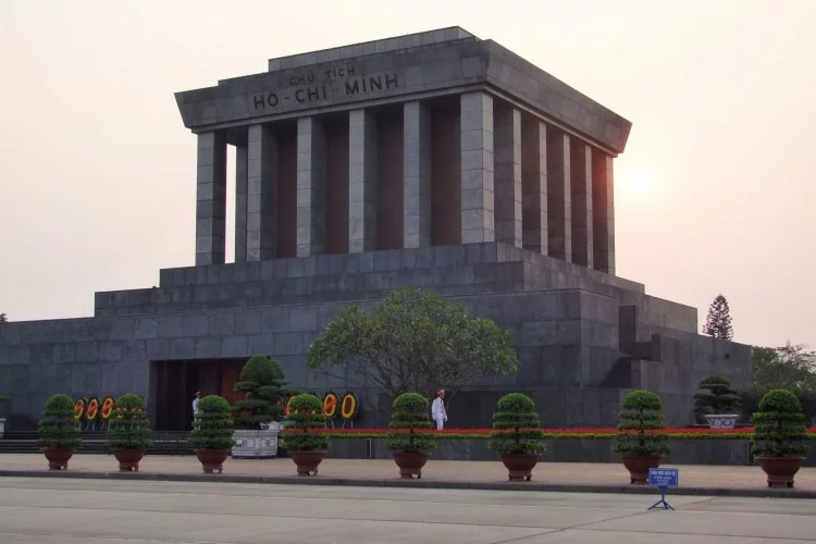mausolee ho chi minh - hanoi vietnam