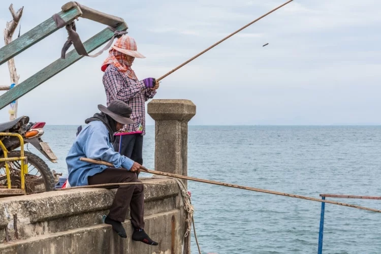 chao lao fishermen - chanthaburi