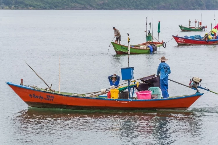 fishermen chao lao hu laem - chanthaburi