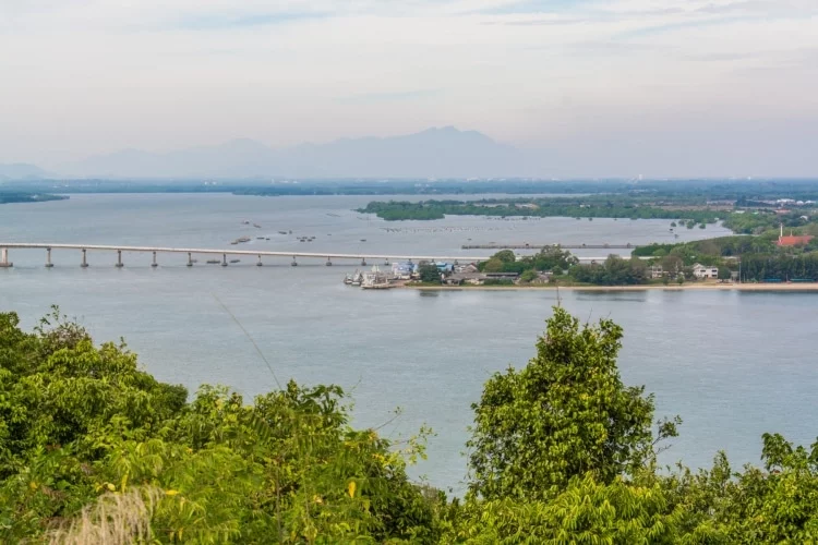 viewpoint laem sing lighthouse - chanthaburi