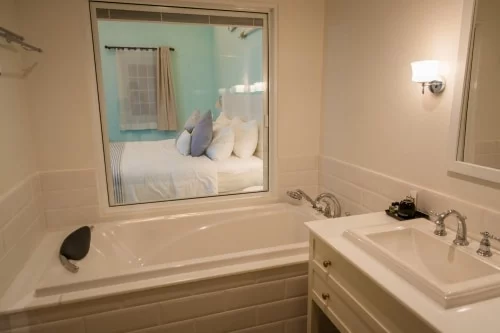 bathroom hotel peggys cove resort kung wiman - chanthaburi